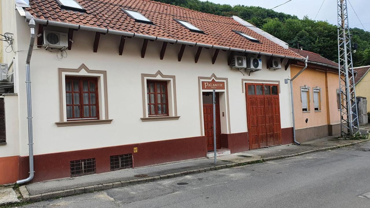 Palantir Panzio Bed and Breakfast Miskolc Buitenkant foto