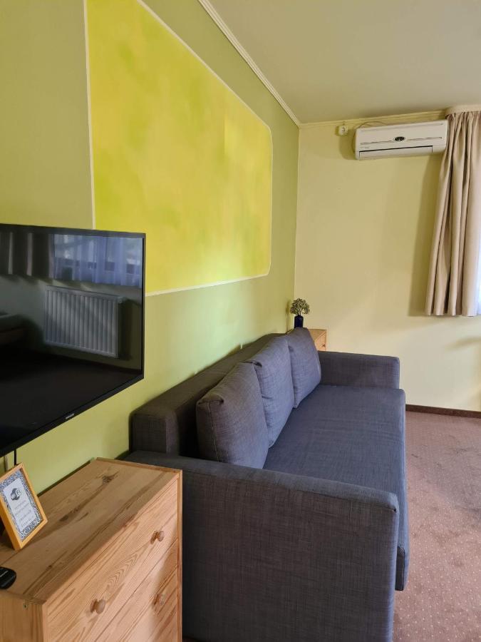 Palantir Panzio Bed and Breakfast Miskolc Buitenkant foto