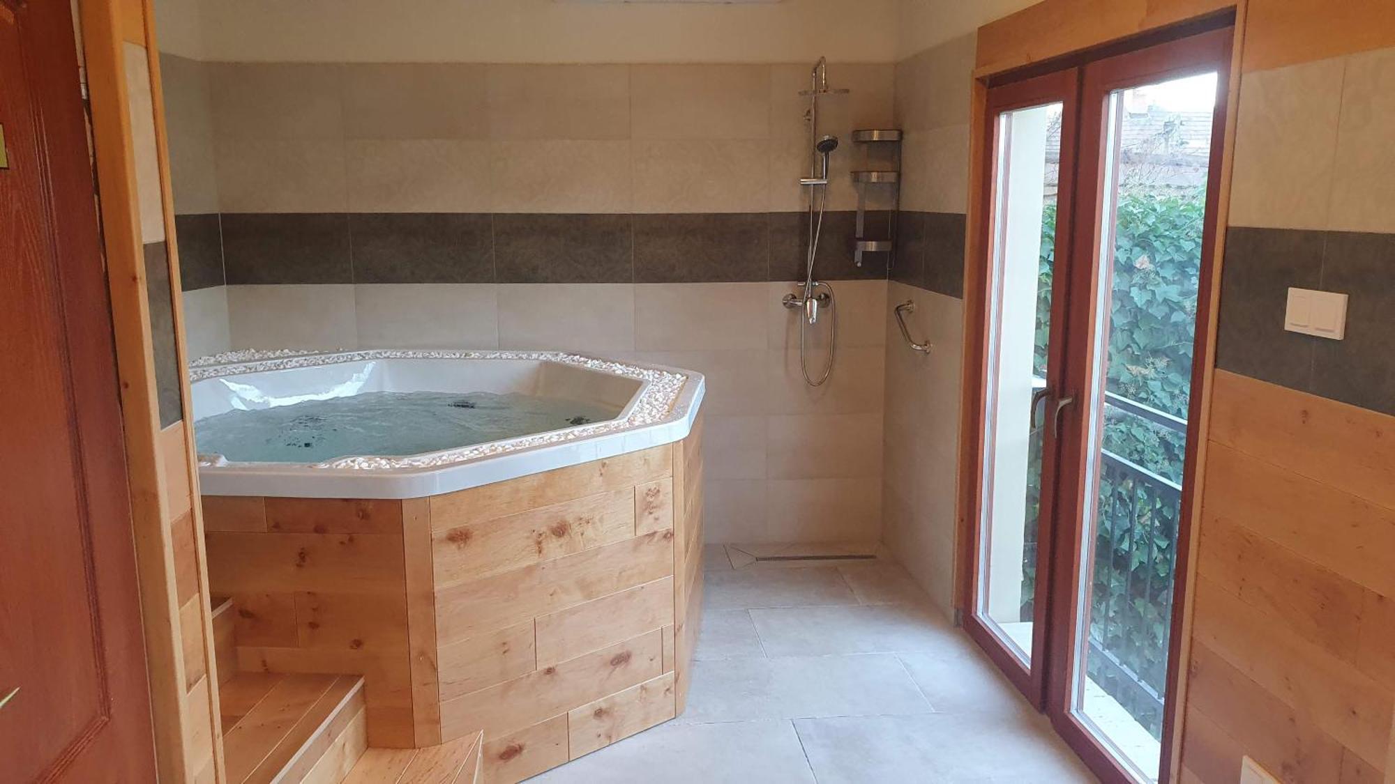 Palantir Panzio Bed and Breakfast Miskolc Buitenkant foto